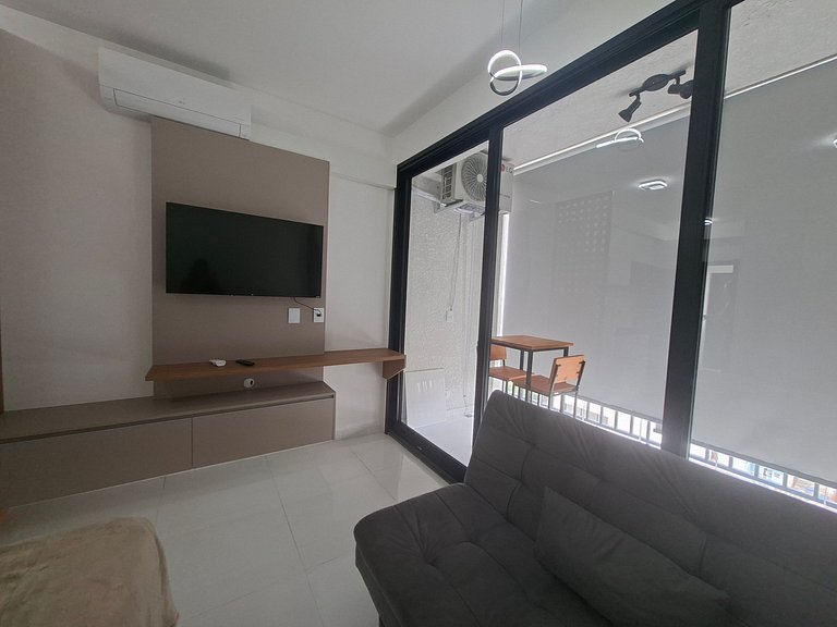 Estúdio ao lado do metrô Carrão